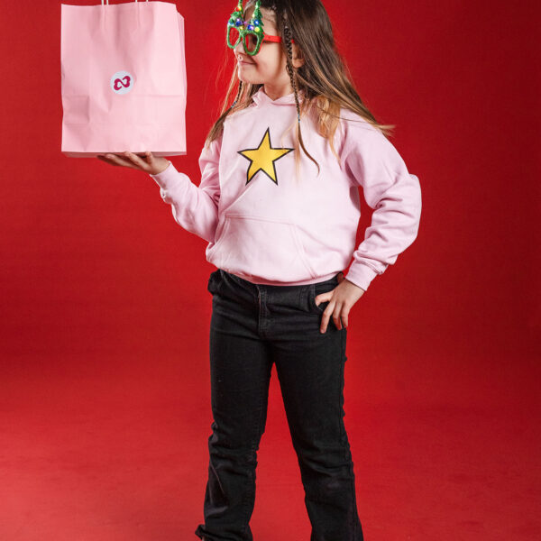 ვარდისფერი ჰუდი "სიკეთე არის ჩემი სუპერძალა"  + ქუდი საჩუქრად!